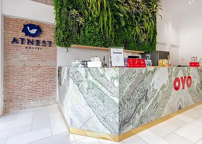 Hotel Oyo 753 Atnest 2*