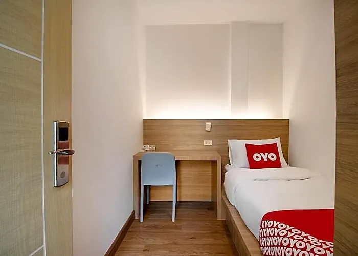 Oyo 753 Atnest 2*