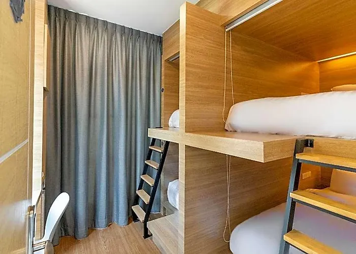 Hotel Oyo 753 Atnest Bangkok
